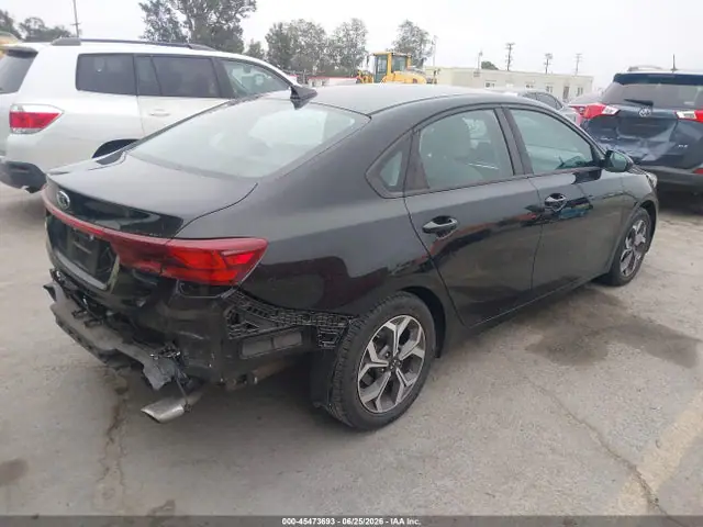 3KPF24AD7LE182868 — 2020 Kia Forte Lxs, фото 4 с аукциона IAAI 30.09.2026, Задняя часть