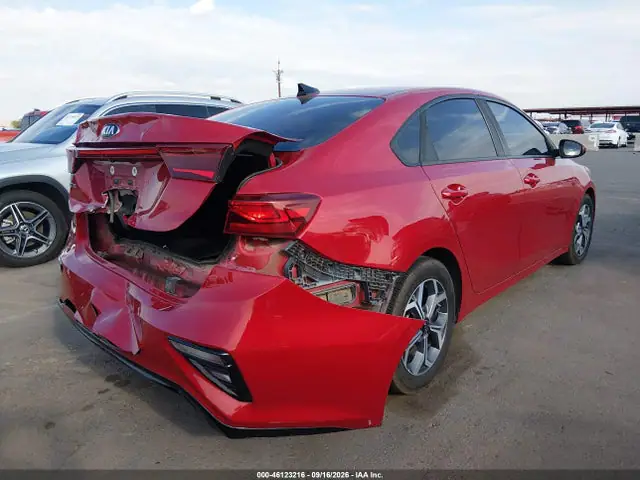 3KPF24AD8LE151113 — 2020 Kia Forte Lxs, фото 4 с аукциона IAAI 13.10.2026, Задняя часть
