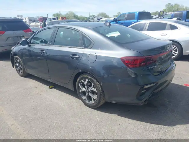 3KPF24AD4ME349737 — 2021 Kia Forte Lxs, фото 3 с аукциона IAAI 01.10.2026, Передняя часть