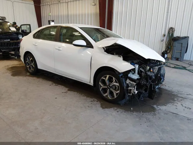 2021 KIA Forte Lxs VIN 3KPF24AD4ME355487 фото 1