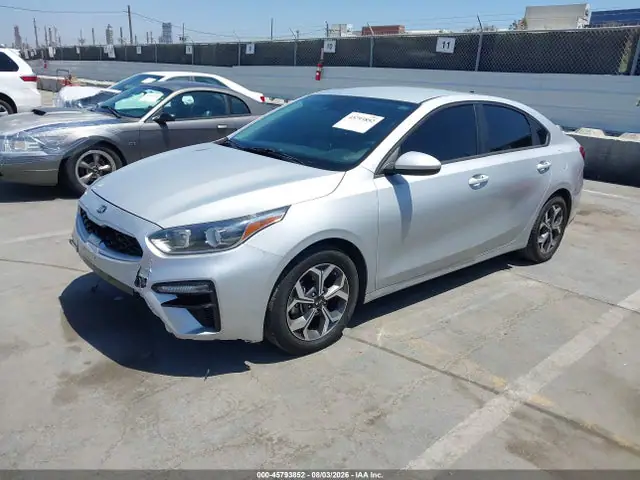 3KPF24AD9ME323814 — 2021 Kia Forte Lxs, фото 2 с аукциона IAAI 30.09.2026, Передняя часть