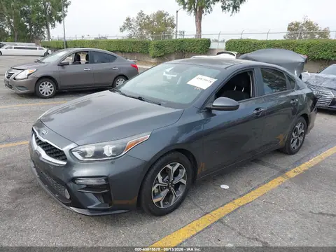 2021 KIA Forte Lxs VIN 3KPF24AD8ME267719 фото 2
