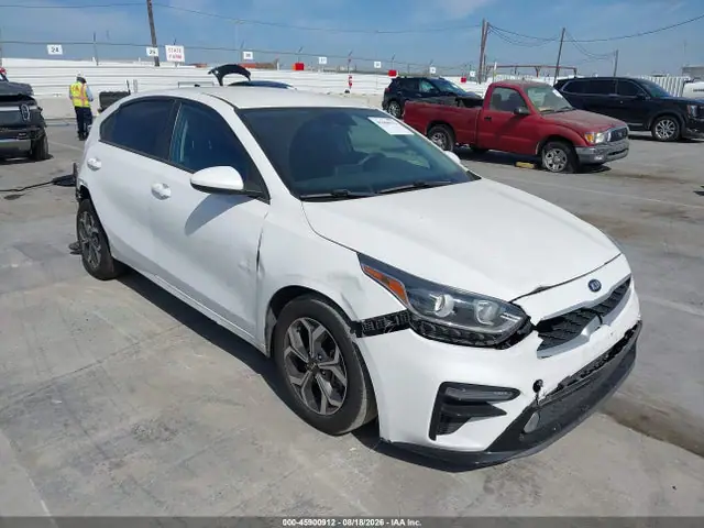 3KPF24ADXME324969 — 2021 Kia Forte Lxs, Задняя часть (Rear), фото до ремонта