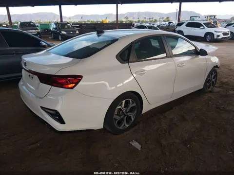 2021 KIA Forte Lxs VIN 3KPF24AD4ME294884 фото 4