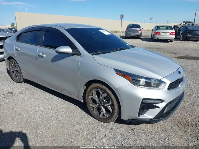2021 KIA Forte Lxs VIN 3KPF24AD1ME402863 фото 1