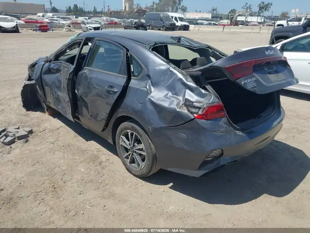3KPF24AD5PE512237 — 2023 Kia Forte Lxs, фото 3 с аукциона IAAI 14.10.2026, Левый и правый бока