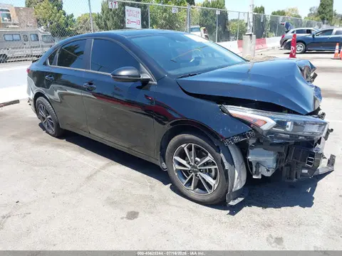 3KPF24AD5PE579551 — 2023 Kia Forte Lxs, Передняя часть (Front End), фото до ремонта