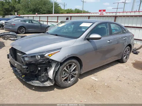 2023 KIA Forte Lxs VIN 3KPF24AD1PE628924 фото 2