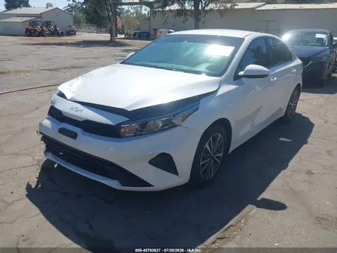 2023 KIA Forte Lxs VIN 3KPF24AD7PE653696 фото 2