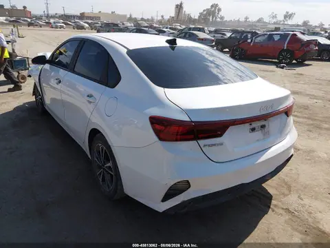2023 KIA Forte Lxs VIN 3KPF24AD5PE554696 фото 3