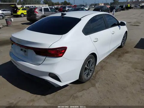 2023 KIA Forte Lxs VIN 3KPF24AD5PE554696 фото 4