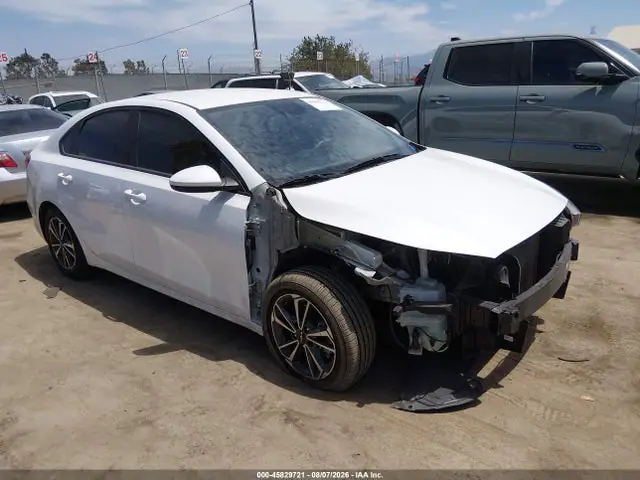 3KPF24AD8PE578250 — 2023 Kia Forte Lxs, Передняя часть (Front End), фото до ремонта