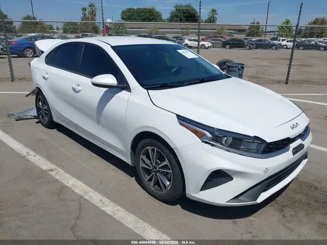 3KPF24AD7PE650796 — 2023 Kia Forte Lxs, Задняя часть (Rear), фото до ремонта
