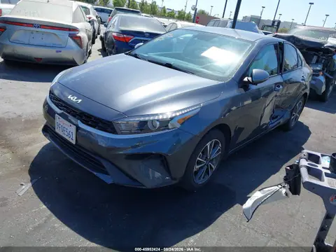 2023 KIA Forte Lxs VIN 3KPF24AD9PE608596 фото 2
