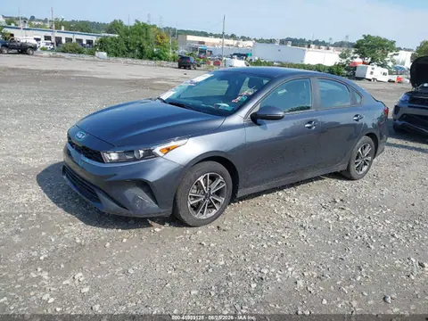 2023 KIA Forte Lxs VIN 3KPF24AD6PE675317 фото 2