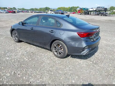 2023 KIA Forte Lxs VIN 3KPF24AD6PE675317 фото 3