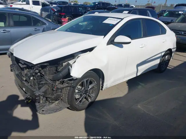 3KPF24AD1PE602145 — 2023 Kia Forte Lxs, фото 2 с аукциона IAAI 14.10.2026, Передняя часть