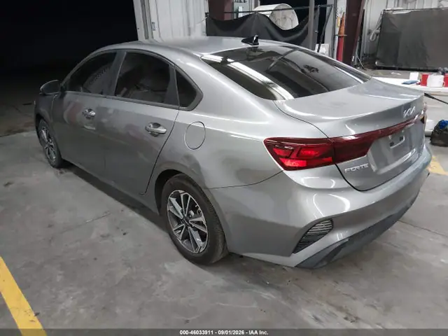 2023 KIA Forte Lxs VIN 3KPF24AD6PE621919 фото 3