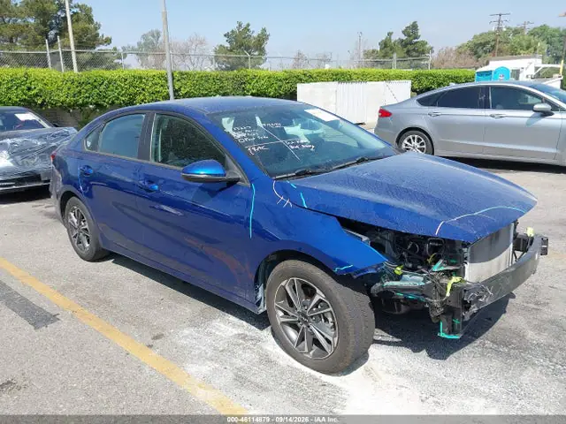 3KPF24AD6PE673258 — 2023 Kia Forte Lxs, Передняя часть (Front End), фото до ремонта