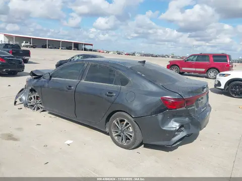 2024 KIA Forte Lxs VIN 3KPF24AD7RE789815 фото 3