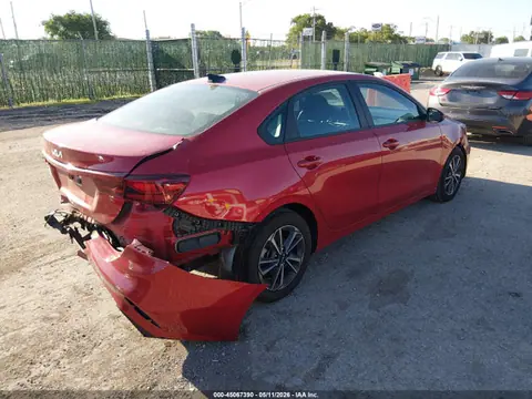 2024 KIA Forte Lxs VIN 3KPF24AD8RE712516 фото 4