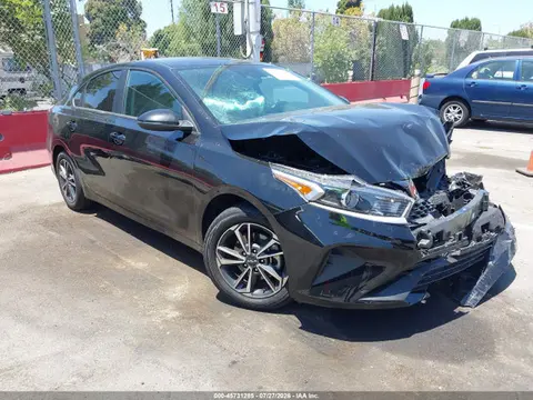 3KPF24AD1RE813302 — 2024 Kia Forte Lxs, Передняя часть (Front End), фото до ремонта