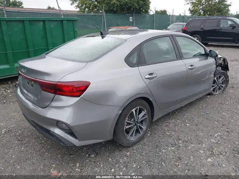 2024 KIA Forte Lxs VIN 3KPF24AD8RE743992 фото 4