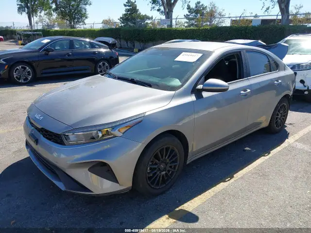 3KPF24AD6RE785755 — 2024 Kia Forte Lxs, фото 2 с аукциона IAAI 29.09.2026, Задняя часть