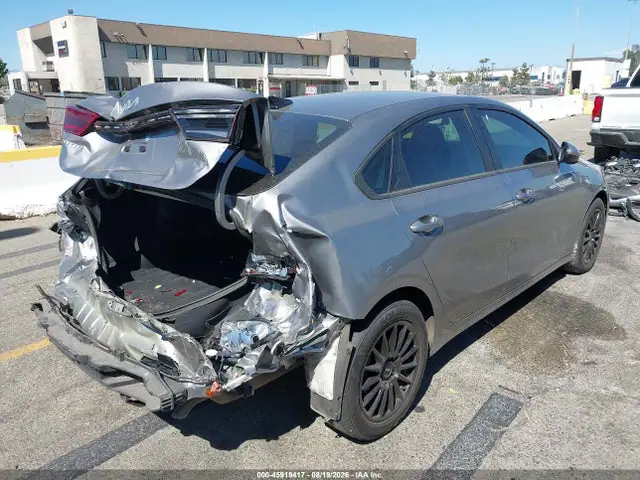 3KPF24AD6RE785755 — 2024 Kia Forte Lxs, фото 4 с аукциона IAAI 29.09.2026, Задняя часть
