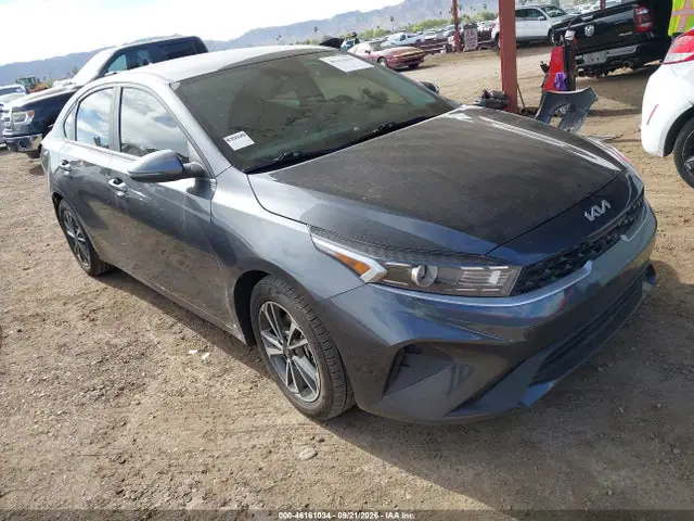 3KPF24AD8RE783554 — 2024 Kia Forte Lxs, Задняя часть (Rear), фото до ремонта