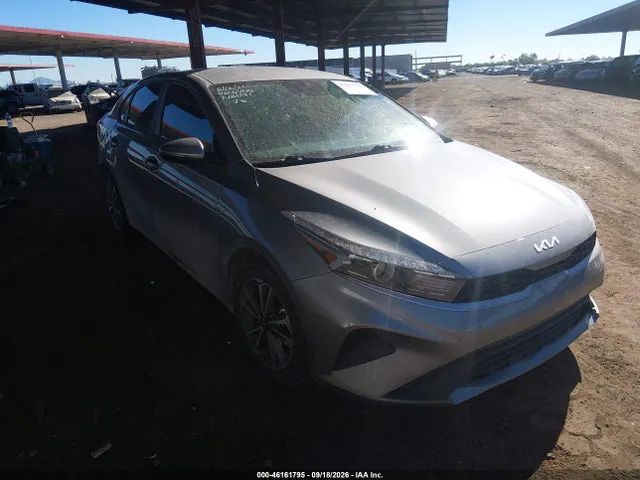 2024 KIA Forte Lxs VIN 3KPF24AD6RE747927 фото 1