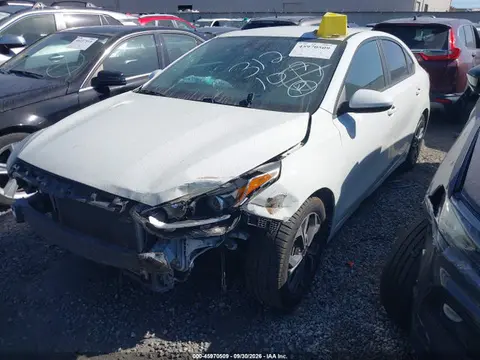 2019 KIA FORTE S VIN 3KPF34AD4KE044281 фото 2