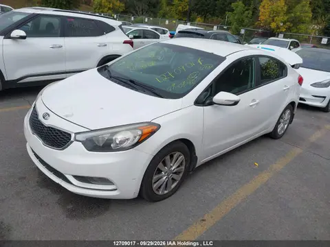 2014 KIA Forte VIN KNAFX4A68E5058235 фото 2