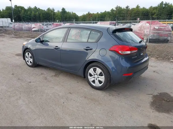 KNAFK5A81G5546547 — 2016 Kia Forte, фото 3 с аукциона IAAI 28.09.2026, Естественный износ