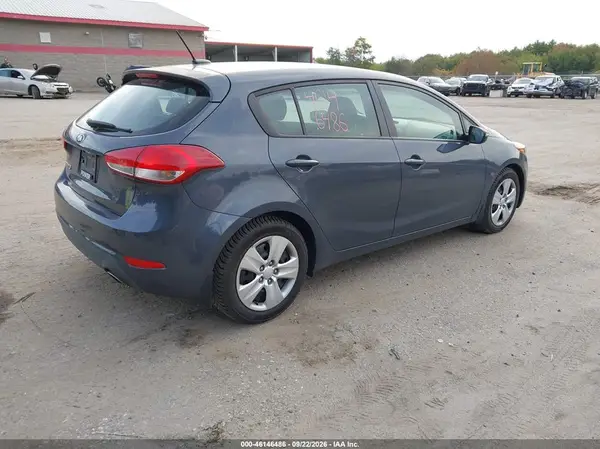 KNAFK5A81G5546547 — 2016 Kia Forte, фото 4 с аукциона IAAI 28.09.2026, Естественный износ