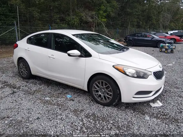 KNAFX4A67G5506063 — 2016 Kia Forte, Не указано (Unknown), фото до ремонта