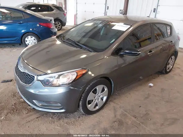 KNAFK5A8XG5636182 — 2016 Kia Forte, фото 2 с аукциона IAAI 13.10.2026, Естественный износ