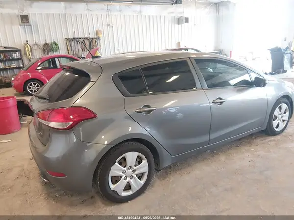 KNAFK5A8XG5636182 — 2016 Kia Forte, фото 4 с аукциона IAAI 13.10.2026, Естественный износ