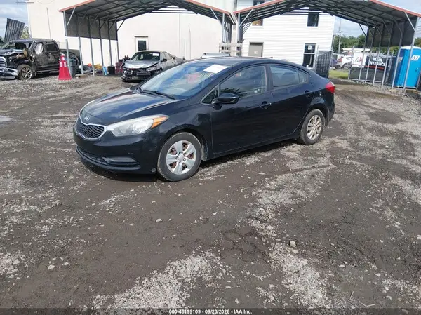 KNAFK4A66G5493563 — 2016 Kia Forte, фото 2 с аукциона IAAI, Правый бок