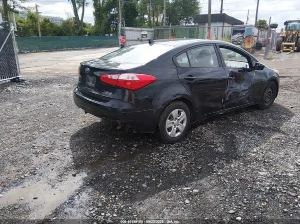KNAFK4A66G5493563 — 2016 Kia Forte, фото 4 с аукциона IAAI, Правый бок