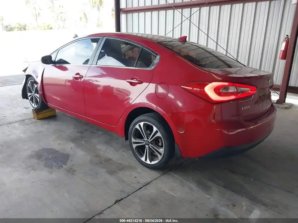 2016 KIA FORTE VIN KNAFZ4A82G5554937 фото 3