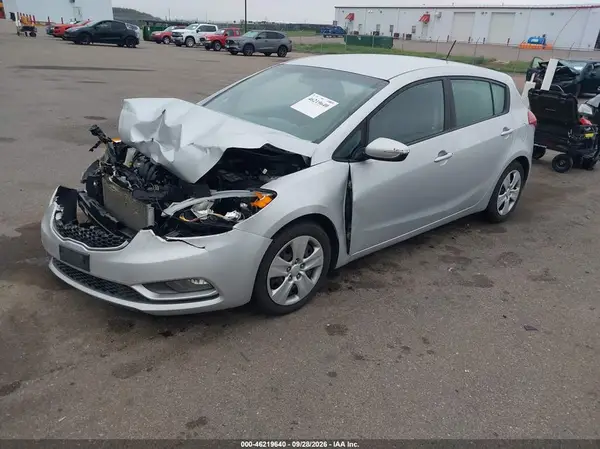 KNAFK5A82G5657169 — 2016 Kia Forte, фото 2 с аукциона IAAI, Передняя часть