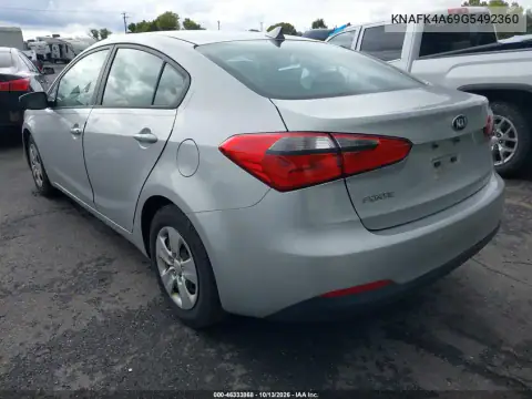 KNAFK4A69G5492360 — 2016 Kia Forte, фото 3 с аукциона IAAI, Передняя часть