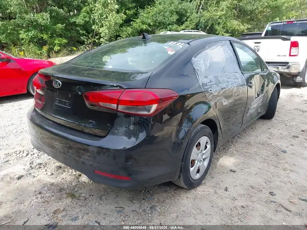 3KPFK4A78HE045374 — 2017 Kia Forte, фото 4 с аукциона IAAI 14.10.2026, Правый бок