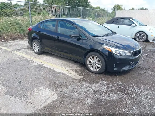 3KPFL4A74HE020033 — 2017 Kia Forte, Левый бок (Left Side), фото до ремонта