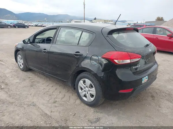 KNAFK5A84H5705918 — 2017 Kia Forte, фото 3 с аукциона IAAI 14.10.2026, Повреждение двигателя