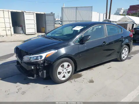 2017 Kia Forte Lx VIN 3KPFK4A75HE117132 фото 3