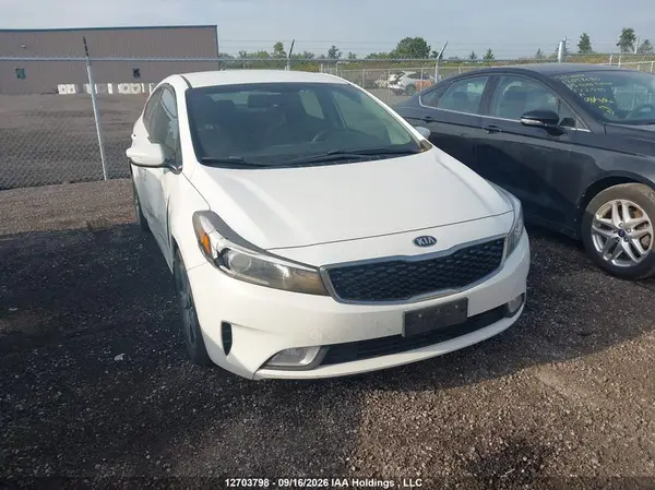 3KPFL4A7XJE259477 — 2018 Kia Forte, Правый бок (Right Side), фото до ремонта
