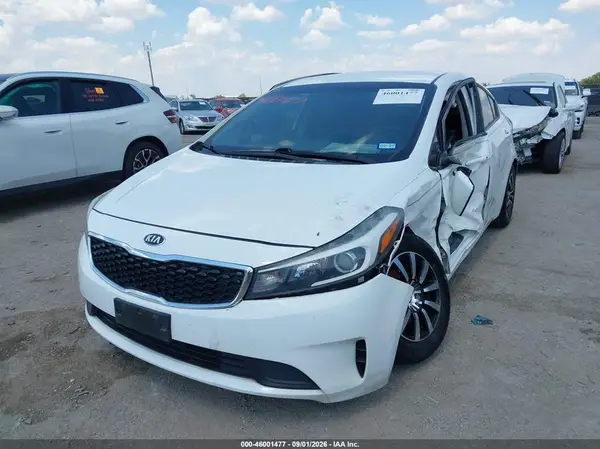 3KPFK4A75JE243657 — 2018 Kia Forte, фото 2 с аукциона IAAI 14.10.2026, Левый бок