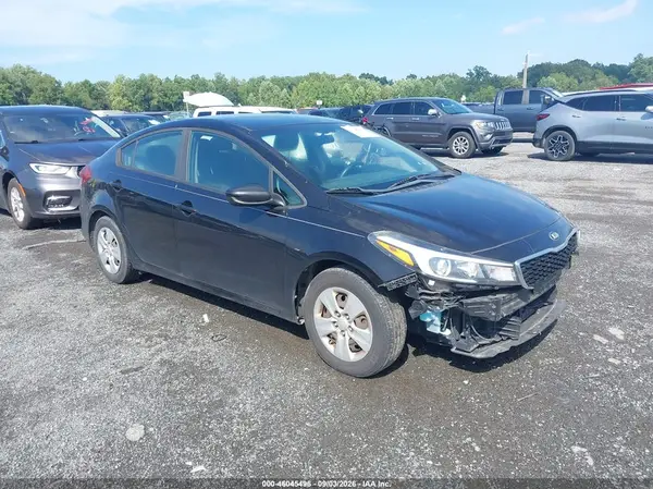 3KPFK4A70JE271611 — 2018 Kia Forte, Передняя часть (Front End), фото до ремонта